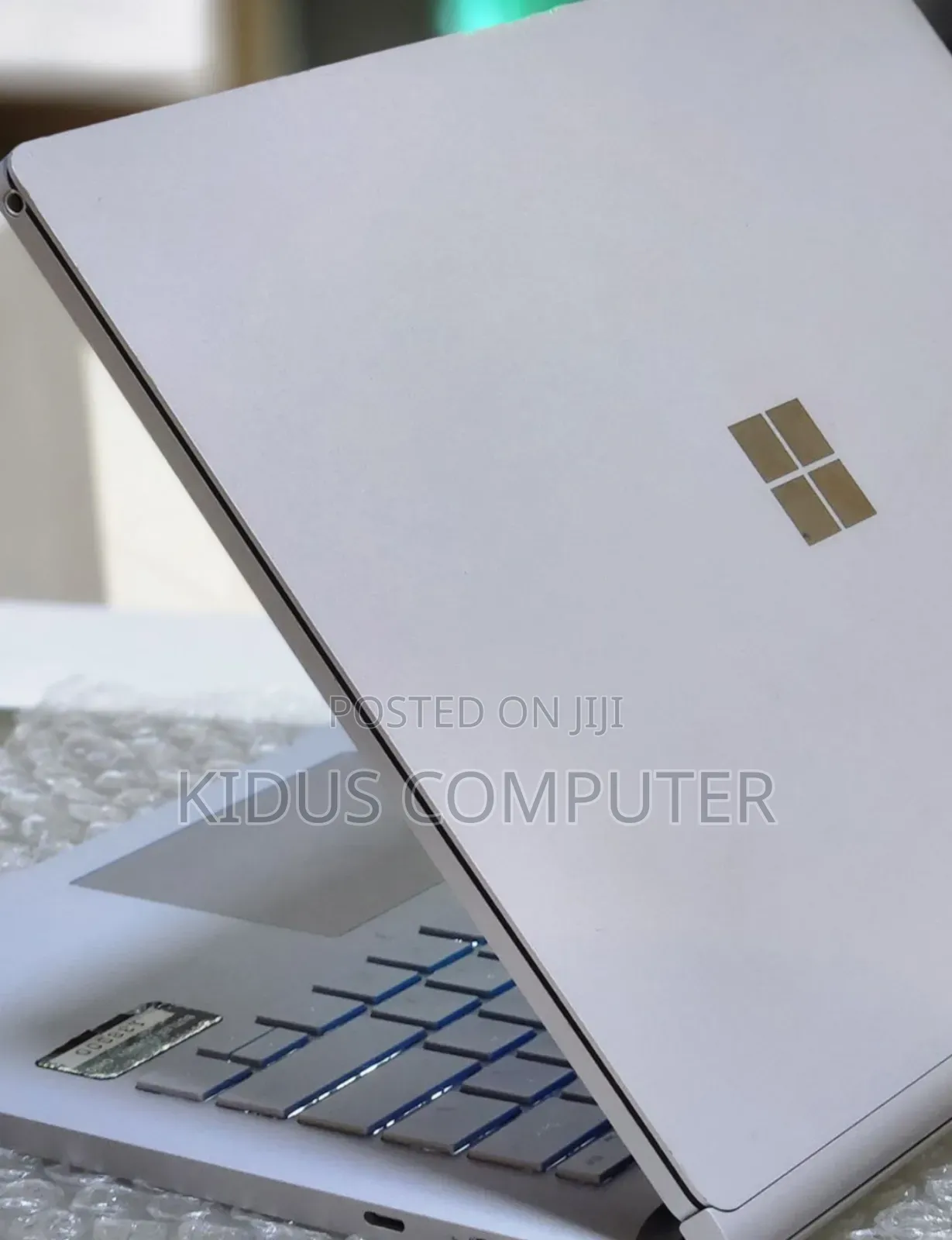 New Laptop Microsoft Surface 16GB Intel Core I7 SSD 256GB