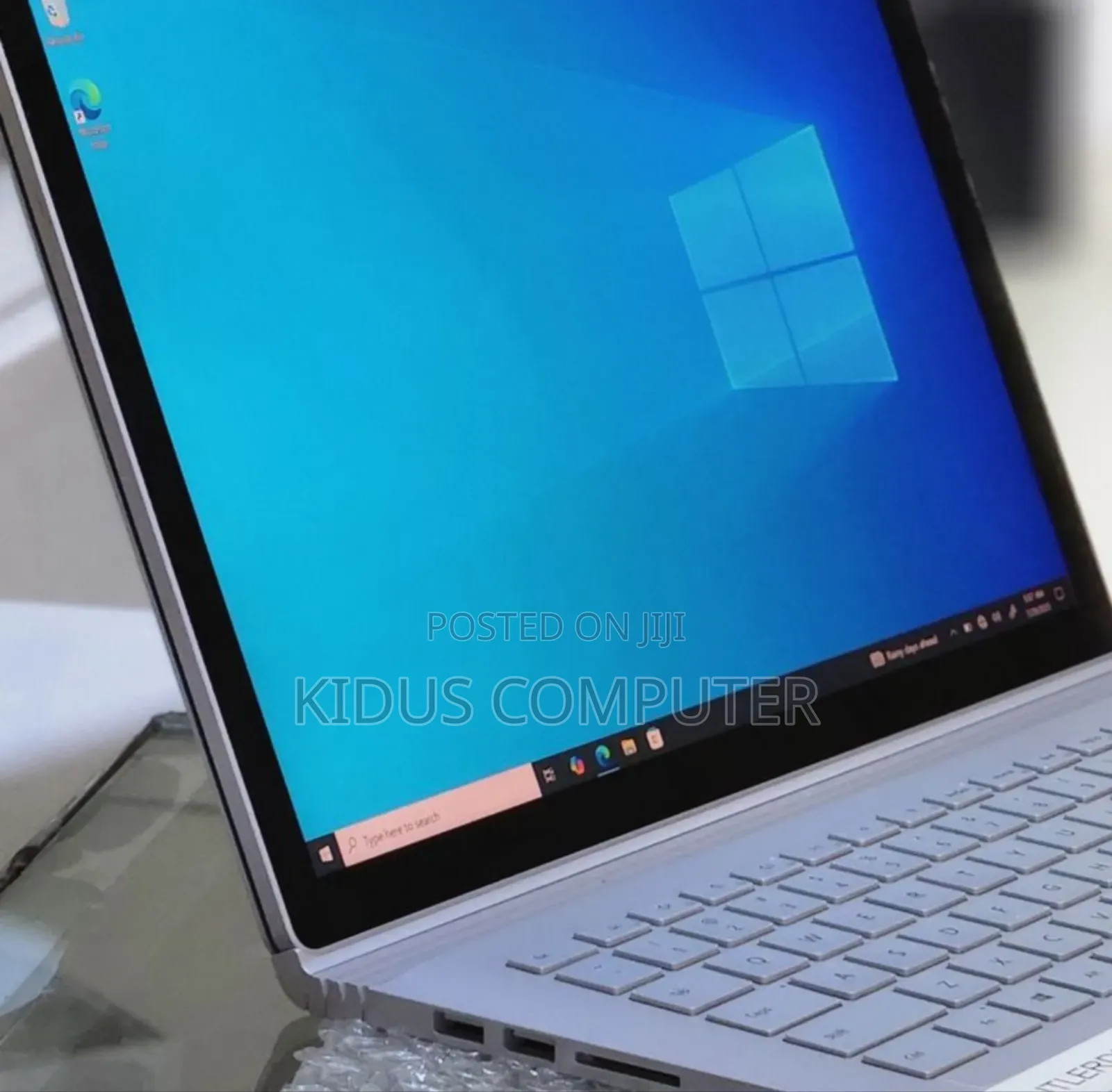 New Laptop Microsoft Surface 16GB Intel Core I7 SSD 256GB