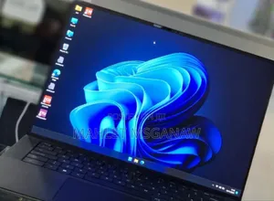 New Laptop Dell Precision 5570 16GB Intel Core I7 SSD 512GB