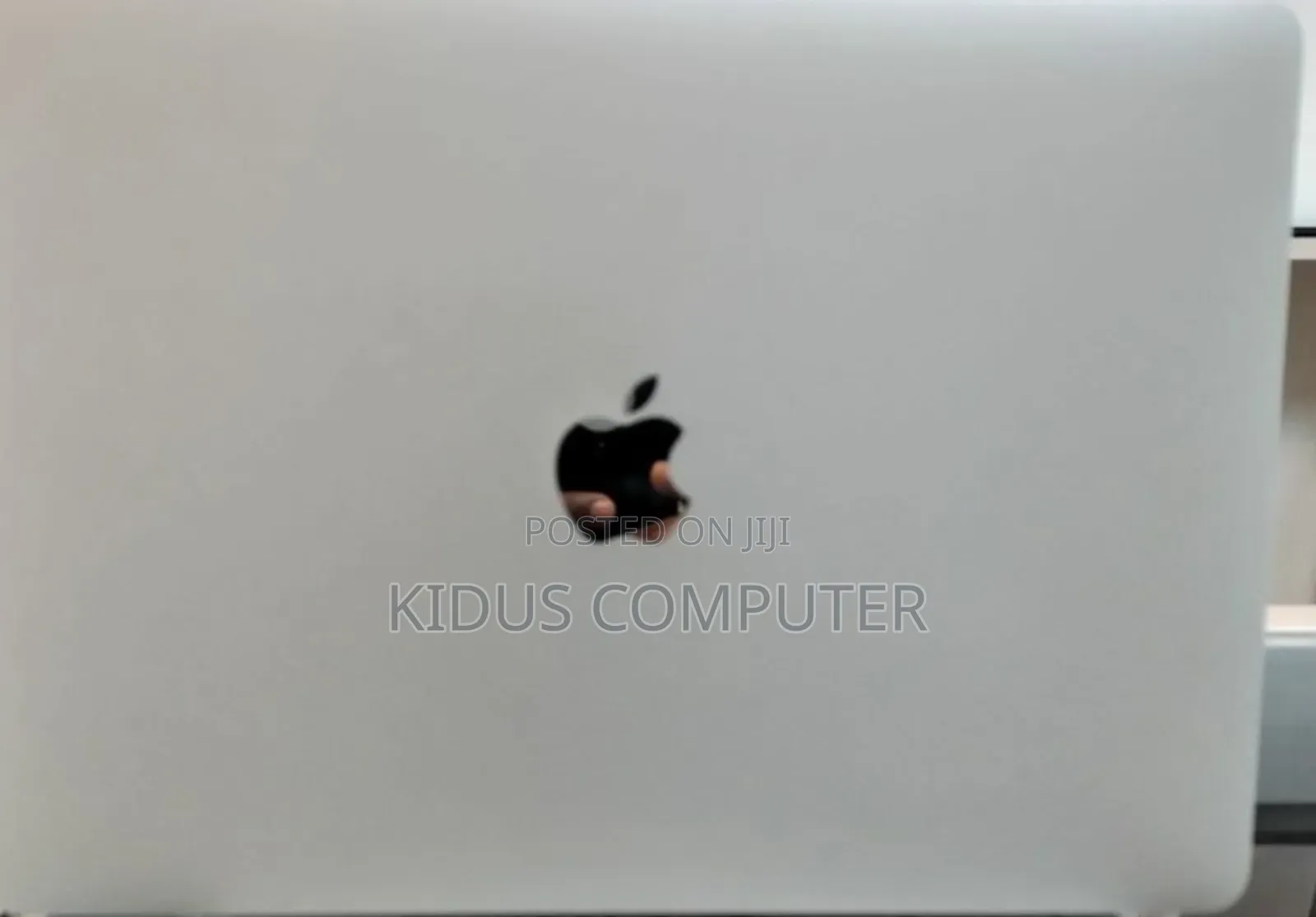 New Laptop Apple MacBook Pro 2020 M1 16GB Apple M1 SSD 512GB