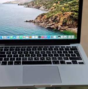 New Laptop Apple MacBook Pro 8GB Intel Core I7 SSD 256GB