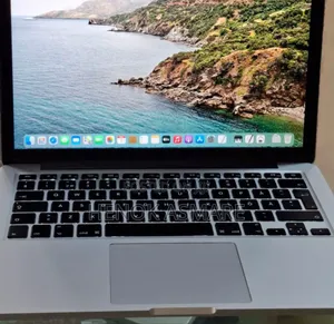New Laptop Apple MacBook Pro 8GB Intel Core I7 SSD 256GB