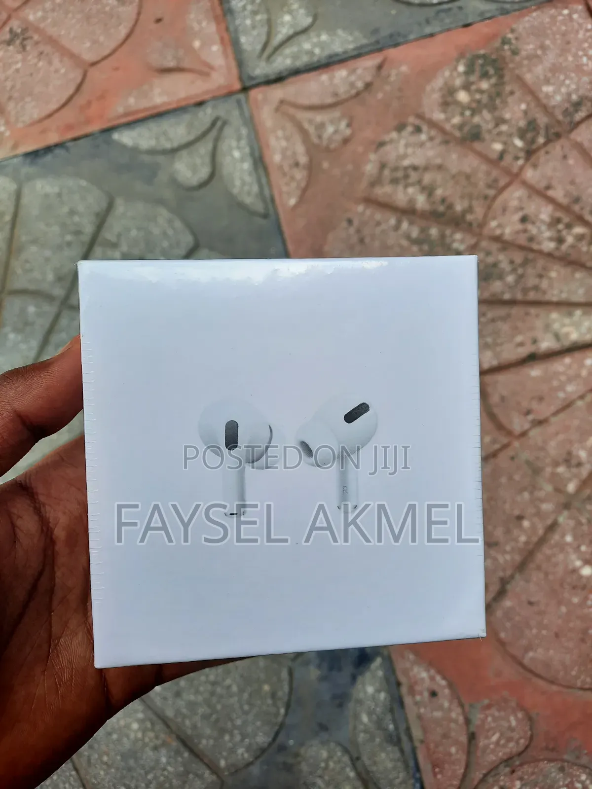 Airpods Pro on Discount Price Only 999