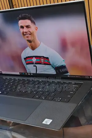 New Laptop Dell Precision 5550 16GB Intel Core I7 SSD 512GB