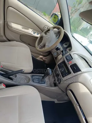 Nissan Sunny 2010 Black