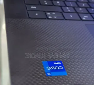 Photo - New Laptop Dell Precision 5570 16GB Intel Core I7 SSD 512GB