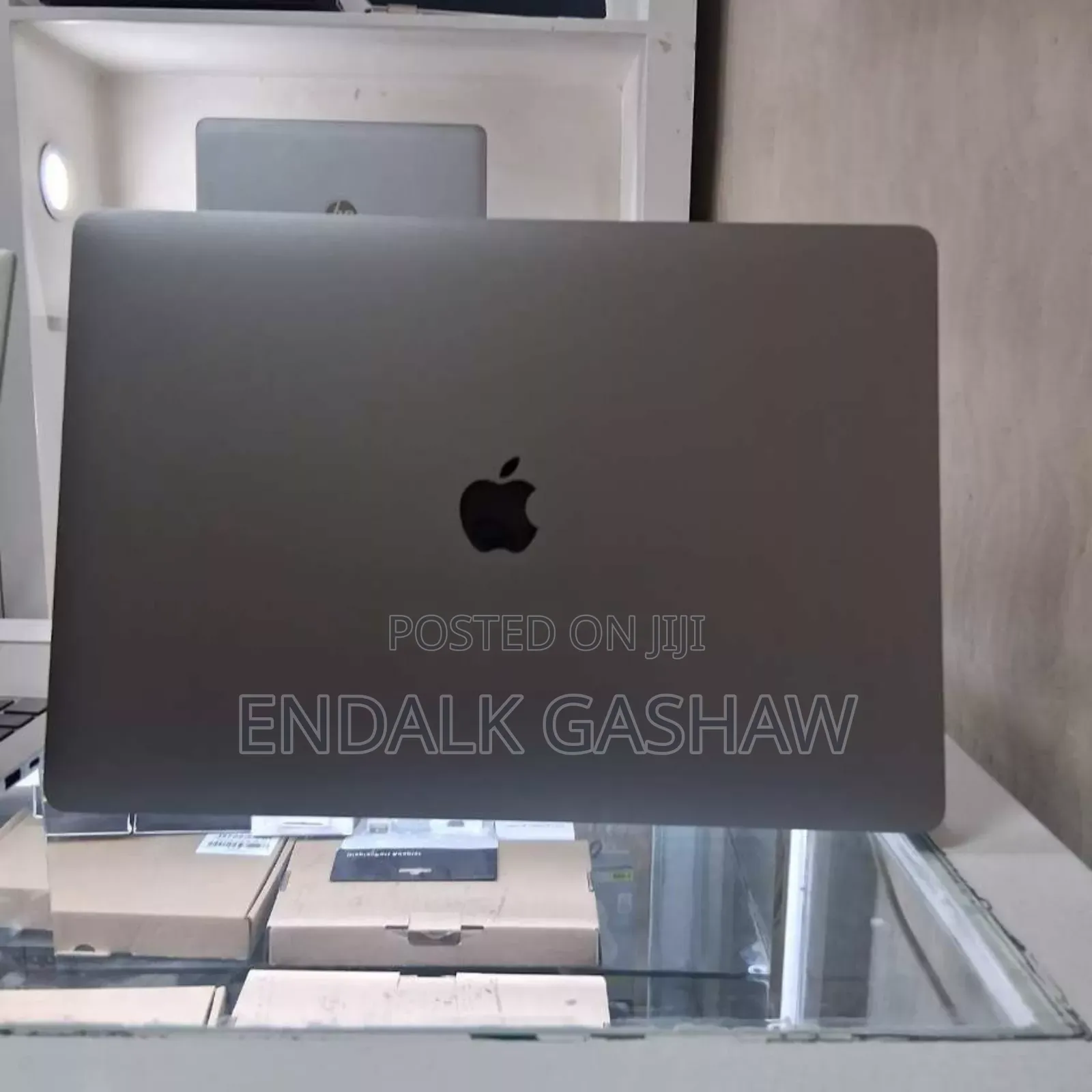 New Laptop Apple MacBook Pro 2019 32GB Intel Core I9 SSD 512GB