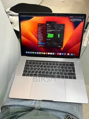 Laptop Apple MacBook Pro 2017 16GB Intel Core I7 SSD 512GB