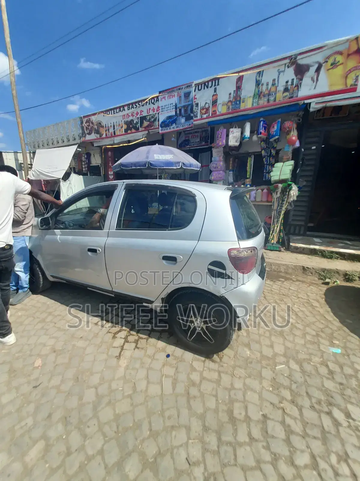 Toyota Vitz 2001 Gray