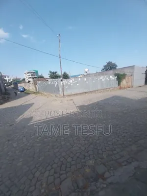 2bdrm House in ወሰን, Yeka for sale