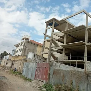 5bdrm House in Cmc, Yeka for sale