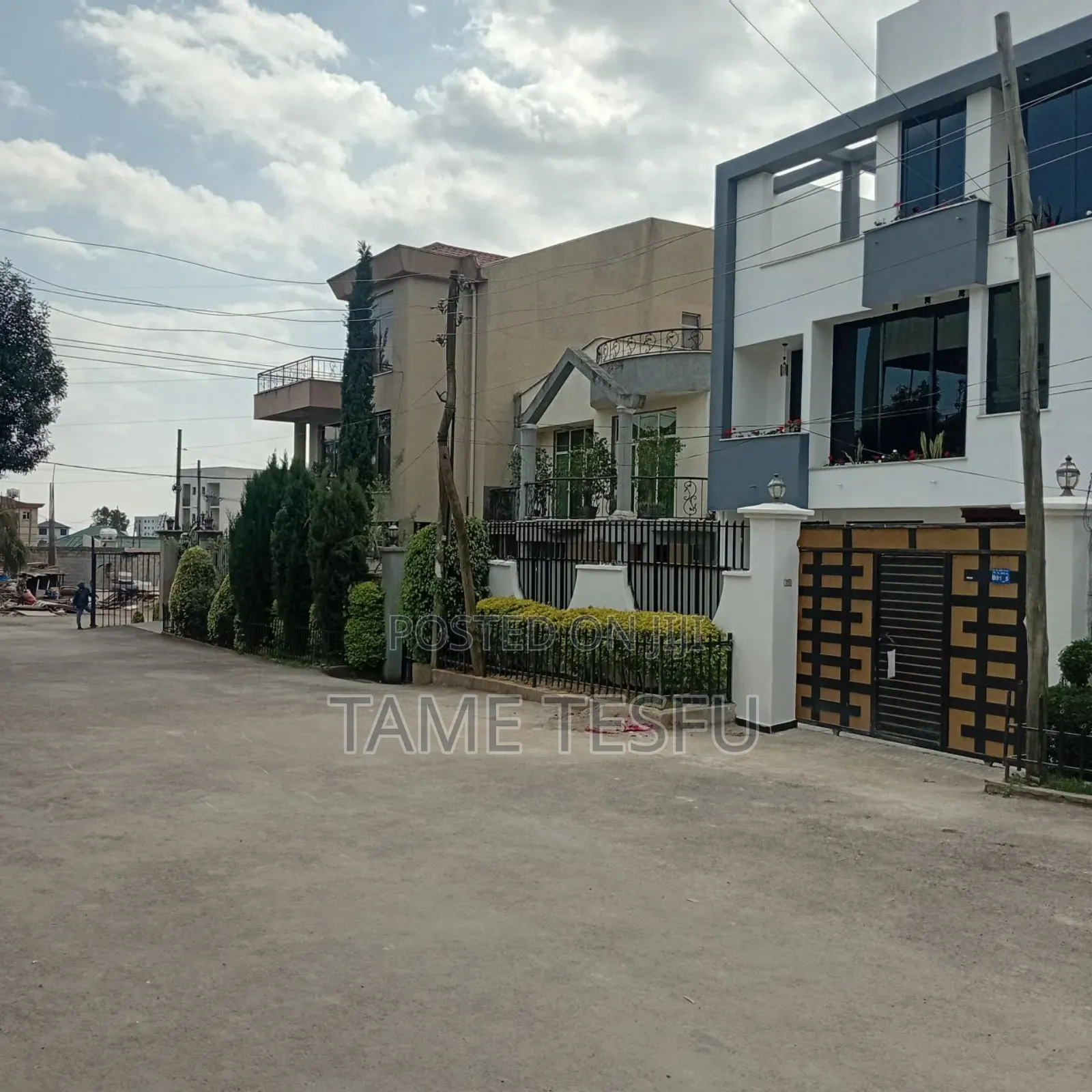 Furnished 7bdrm House in Cmc, Bole for sale