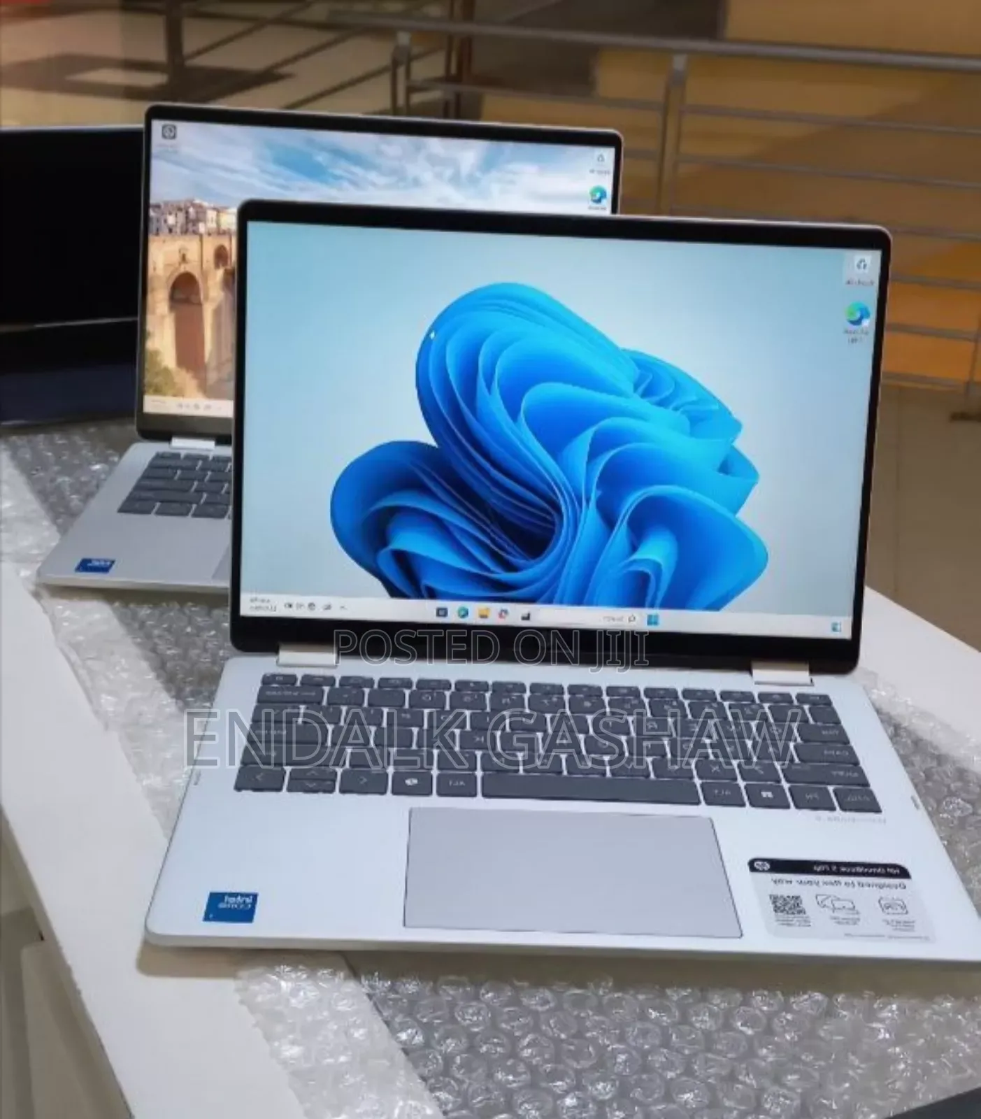 New Laptop HP OmniBook 5 Flip 16GB Intel Core 7 SSD 1T