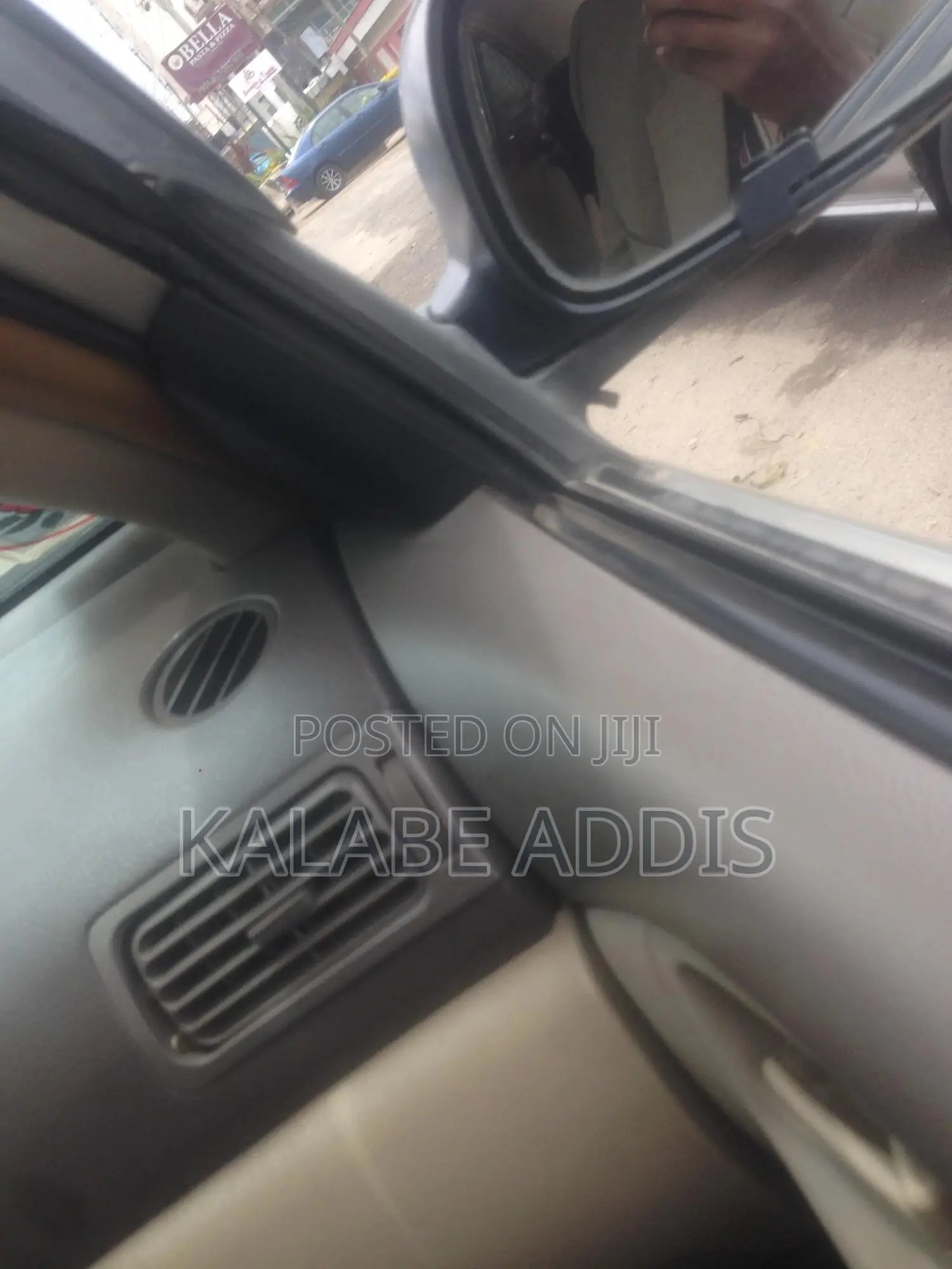 Lifan 520 2010 Yellow