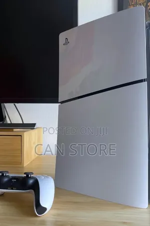 Photo - Playstation 5 Slim Disk ከ አንድ Joystick ጋር