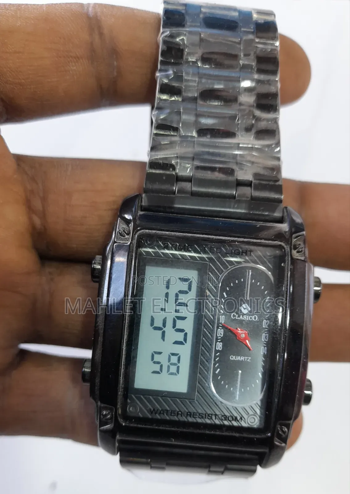 Clasico Men's Watch የወንድ ሰዓት፡ ዘመን ተሻጋሪ ቅንጡ እና ትክክለኛ ሰዓት