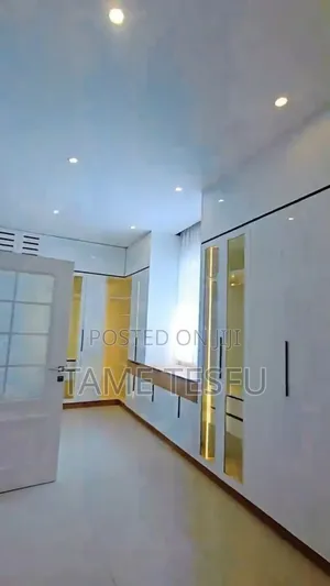 Furnished 8bdrm House in ሀያት, Bole for sale