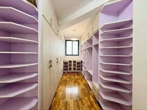 Furnished 12bdrm House in Cmc, Bole for sale