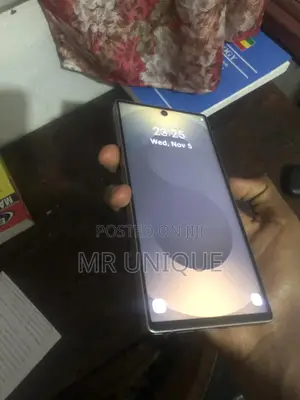 Photo - New Samsung Galaxy S25 Ultra 512 GB Gray