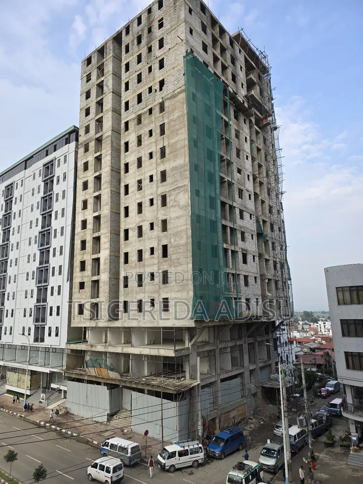 Furnished 3bdrm Apartment in ጃንቦሮ ሪል እስቴት, Bole for sale