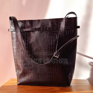 Photo - Lady Leather Bag