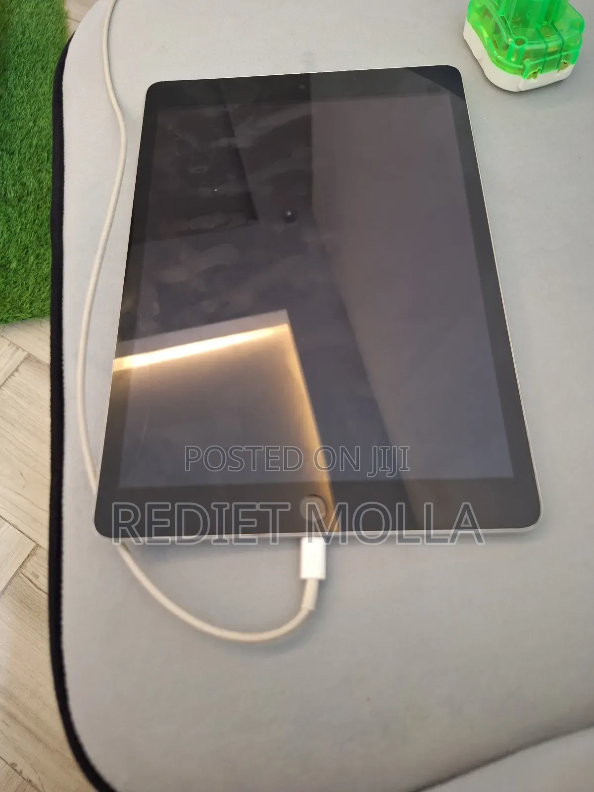 Apple iPad Air 256 GB Gray