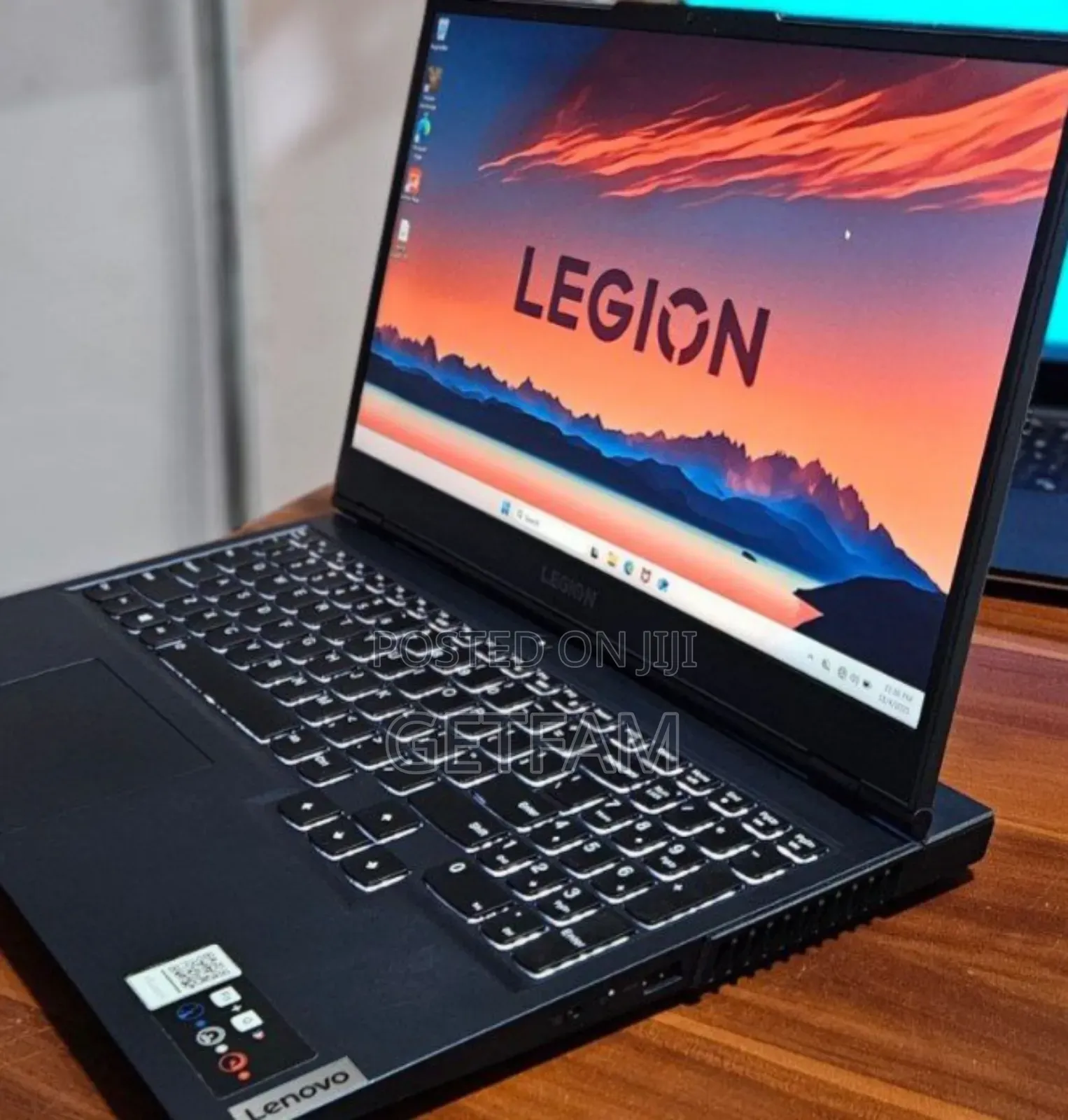 New Laptop Lenovo Legion 5 16GB AMD Ryzen 5 SSD 512GB
