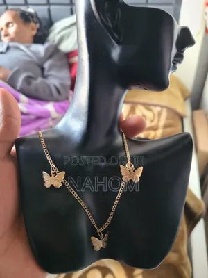 Photo - Joro Jet Ye Anget Habel ጆሮ ጌጥ የአንገት ሀብል በብዛት የተለያዩ አይነቶች አሉኝ