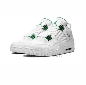 Photo - Air Jordan 4 White