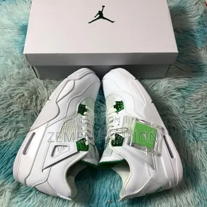 Air Jordan 4 White