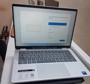 New Laptop HP OmniBook 5 Flip 16GB Intel Core Ultra 7 SSD 1T