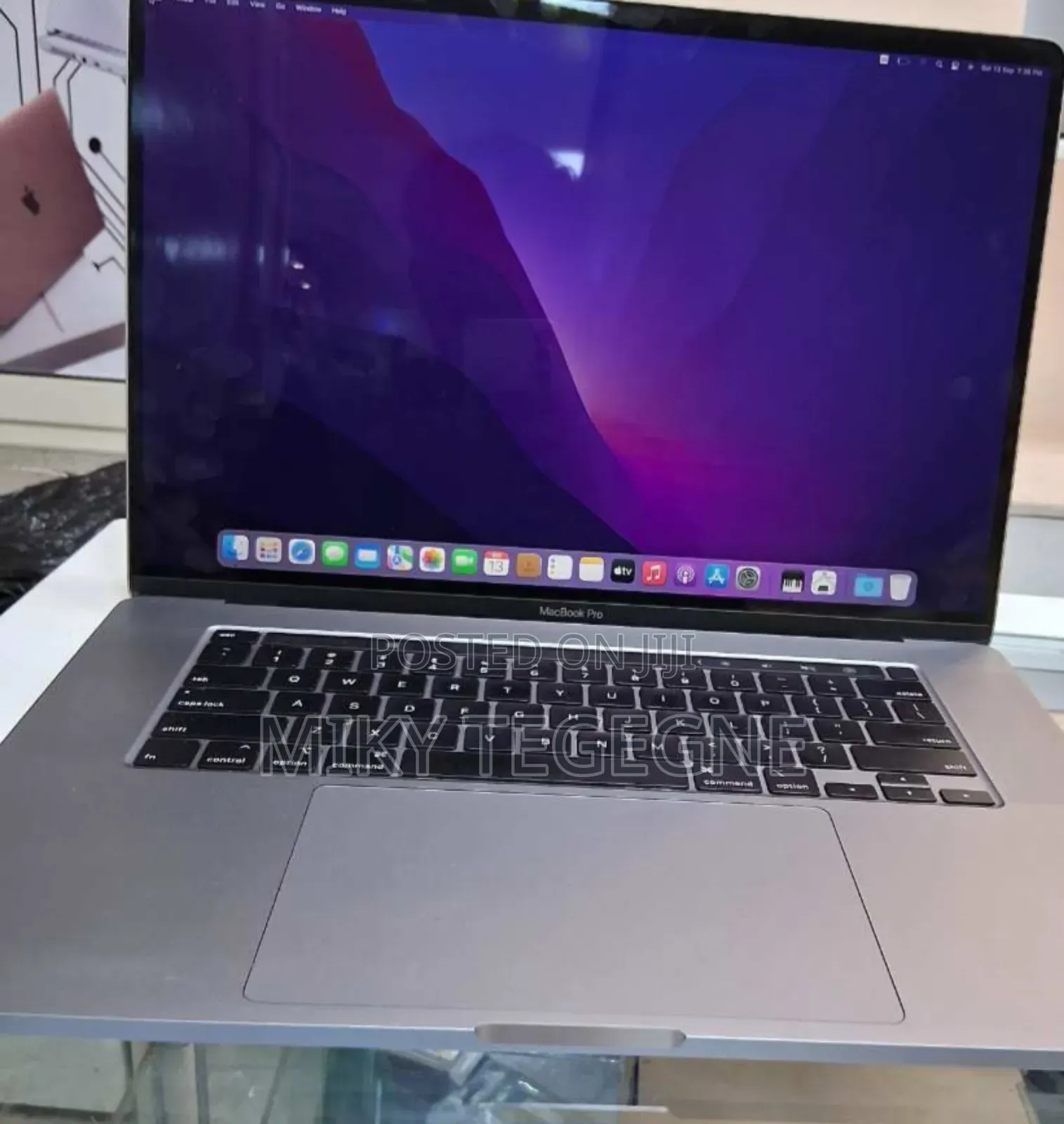 New Laptop Apple MacBook Pro 2019 32GB Intel Core I7 SSD 1T