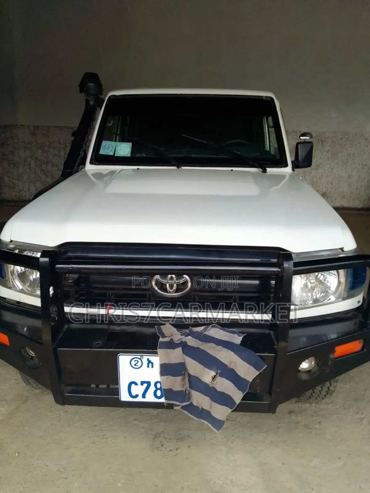 Toyota Land Cruiser 2018 White