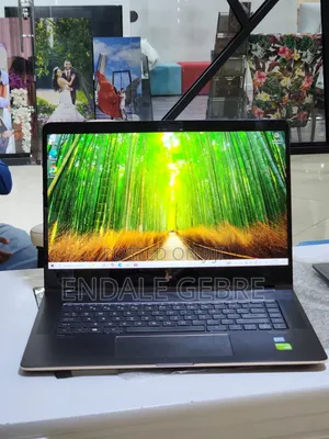 Photo - New Laptop HP Spectre 16GB Intel Core I7 SSD 512GB