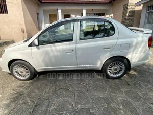 Toyota Platz 1.0 FWD 2005 White