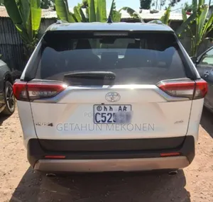 Toyota RAV4 2020 White