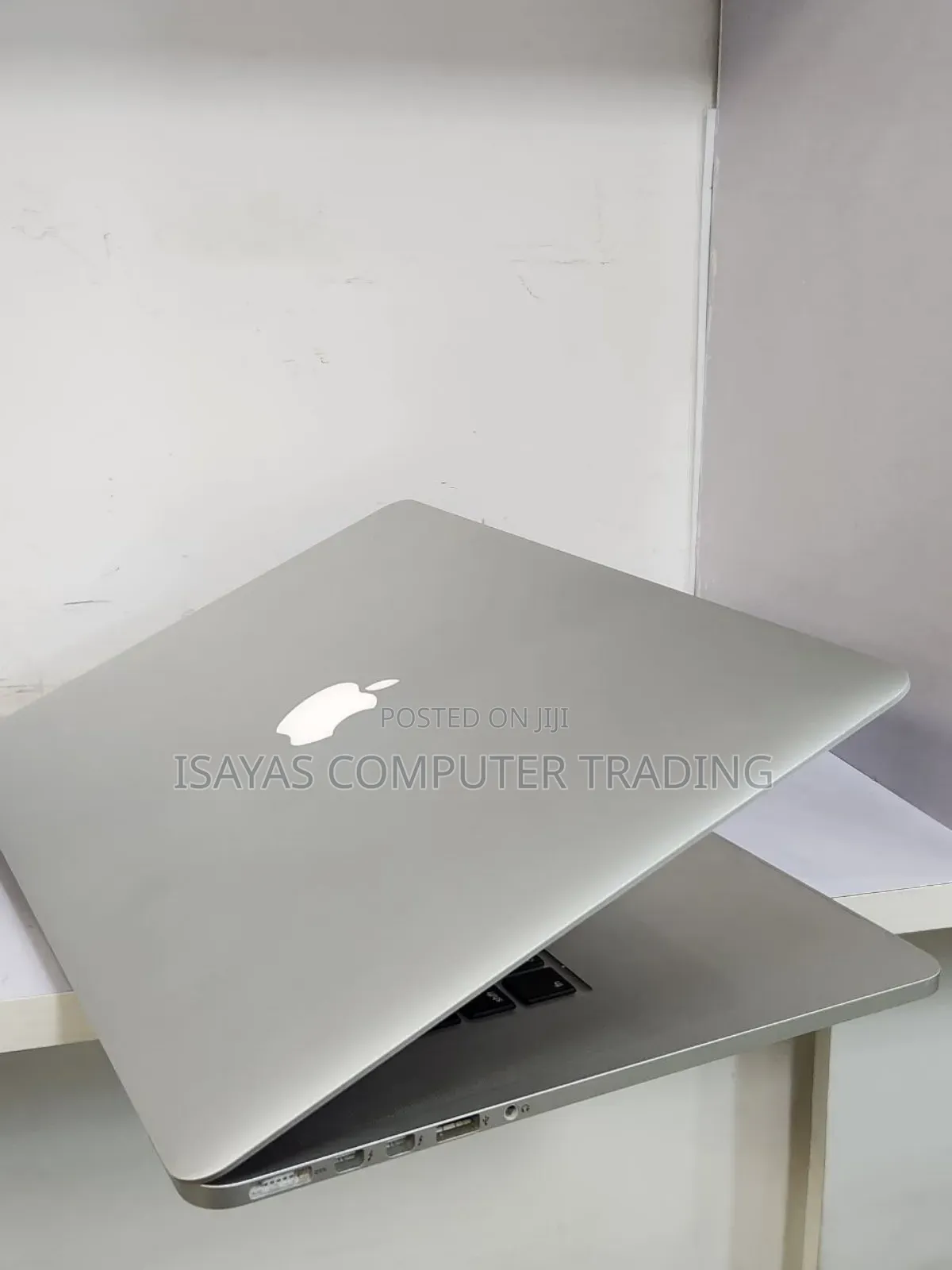 New Laptop Apple MacBook 2015 16GB Intel Core I7 SSD 512GB