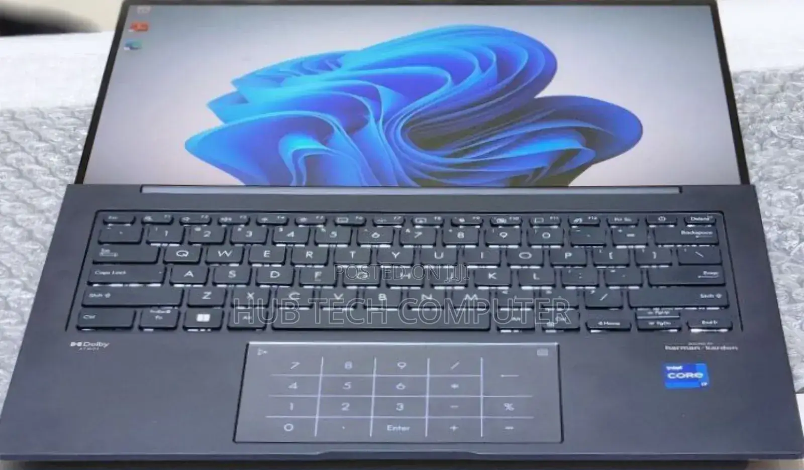 New Laptop Asus ZenBook 13 UX331UN 16GB Intel Core I7 SSD 512GB