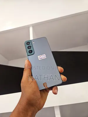 New Samsung Galaxy S22 5G 128 GB Blue