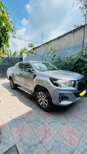 Toyota Hilux Revo Smart Cab Deisel 2.4 RWD 2017 Silver