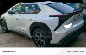 New Toyota bZ4X 2024 White