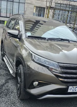 Toyota Rush 2022 Gold