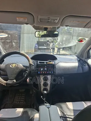 Toyota Yaris 2008 Silver