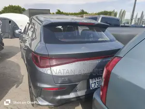 BYD E2 43 kWh 94 hp FWD 2025 Gray
