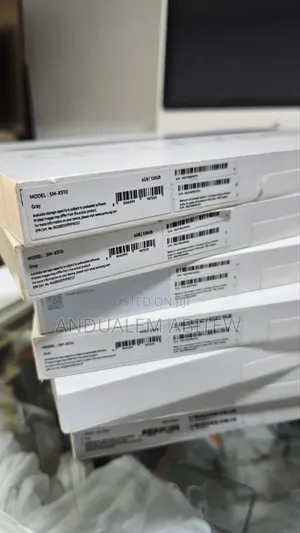 Photo - New Samsung Galaxy Tab S9 FE 128 GB Gray