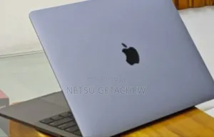 New Laptop Apple MacBook Pro 2019 16GB Intel Core I5 SSD 1T