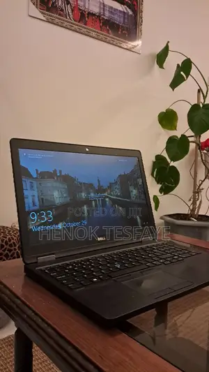 Laptop Dell Latitude 5580 8GB Intel Core I5 SSD 256GB