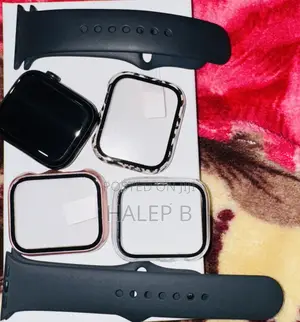 Photo - Apple Watch Series 8 45mm