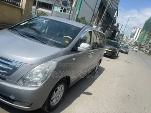 Hyundai Starex 2015 Silver