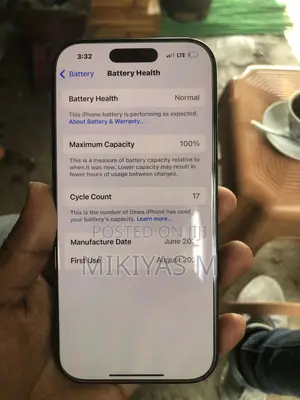 Photo - New Apple iPhone 16 Pro 256 GB Silver